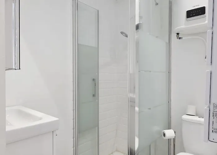 Lush - Centre-ville Apartment