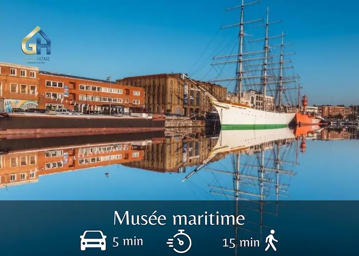 Lush - Centre-ville Apartment